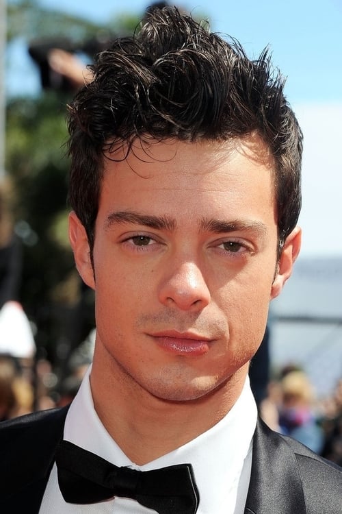 Aaron Lee as Mr. Borden