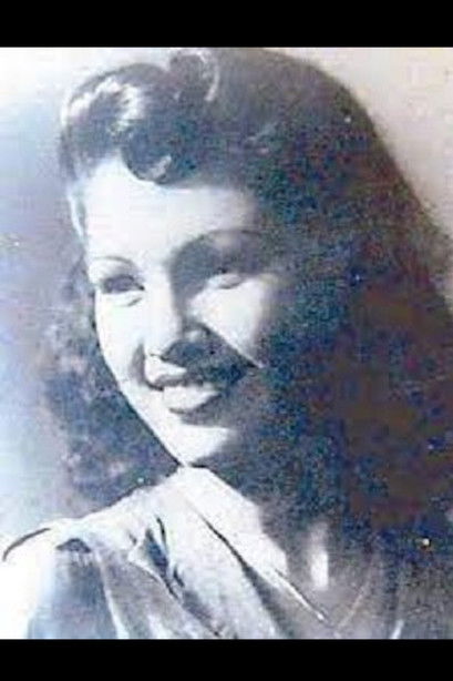 Elvira Reyes as 