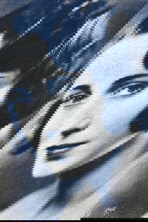 Helen Cohan as Radio announcer