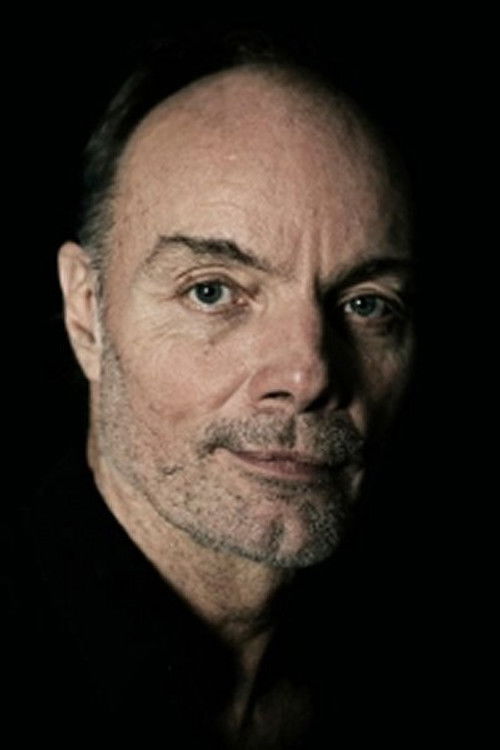 Ib Frendø as Præst