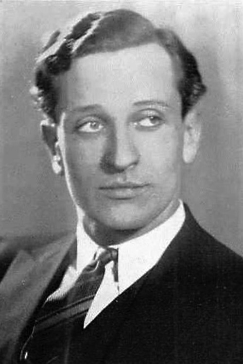 Warren Jenkins as Raymond