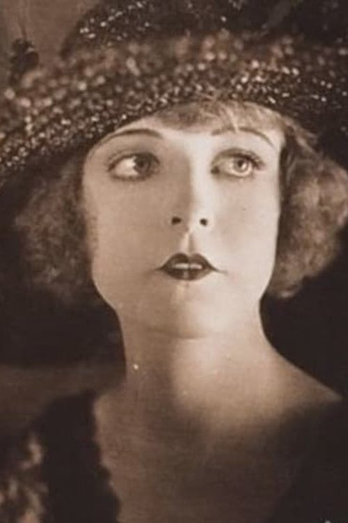 Peggy O'Day as Ruth Mason