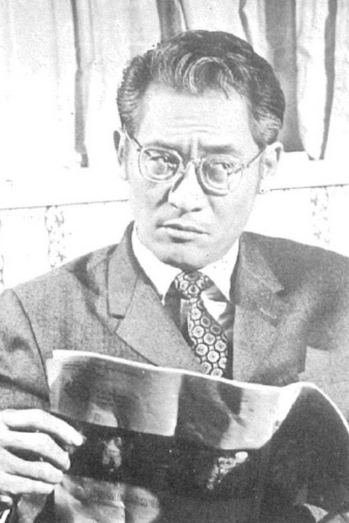Lui Ming as Chu's father