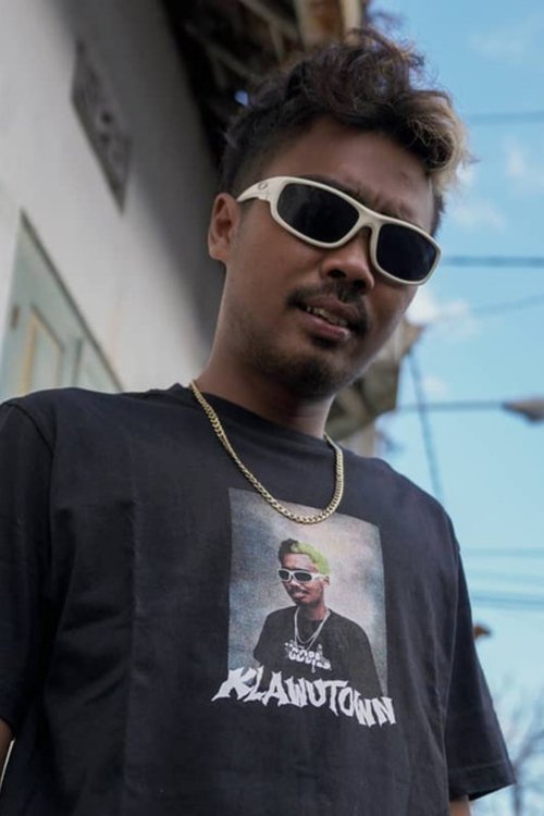 Yusac Dika Klawu as Murid Walisdi