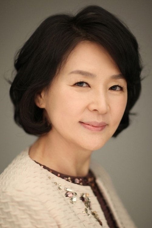Shin Yeon-sook as Ko Ah Rah's Mother