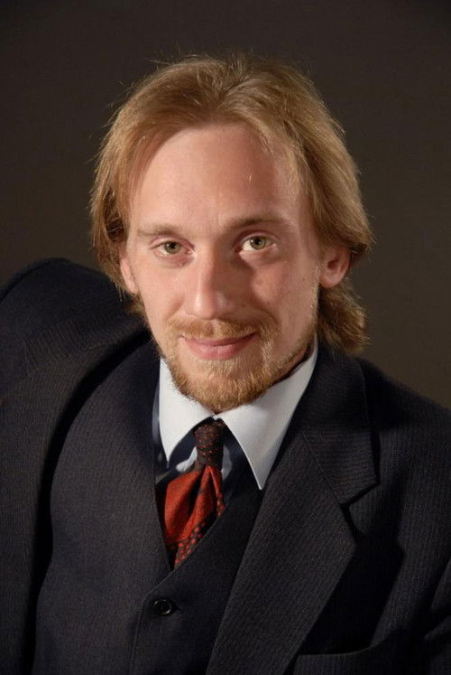 Anton Bebin as Troll