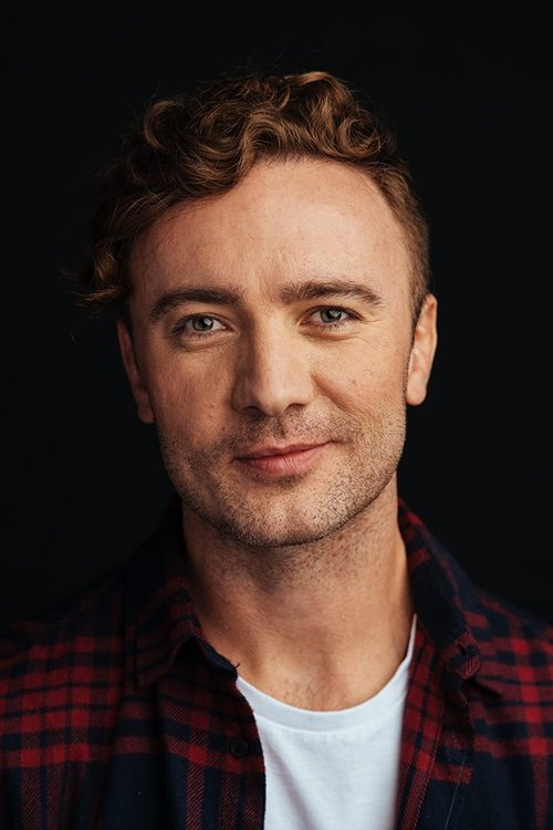 Kevin Spink as David Avery