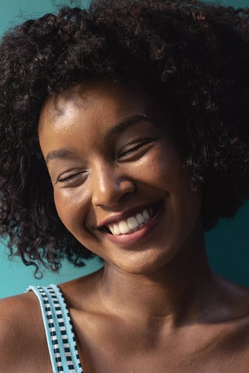 Larissa Nunes as Dayane Silva