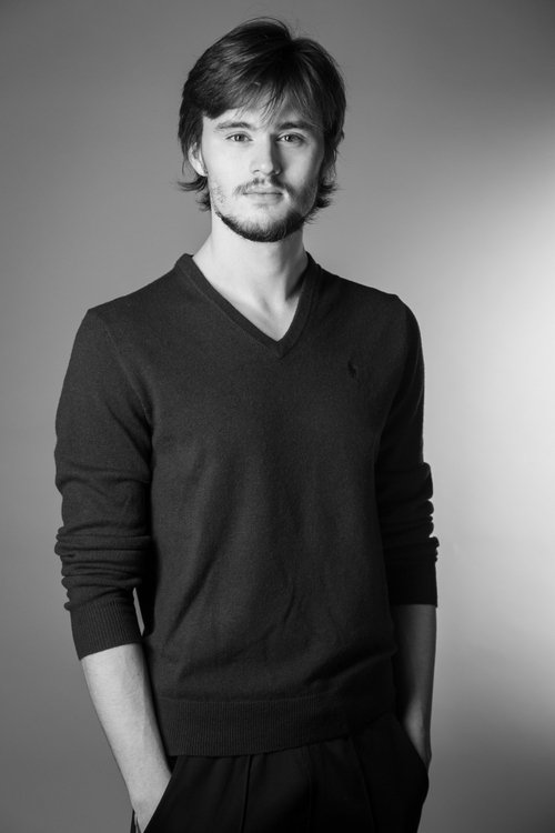 Vladislav Botnaru as Vlad