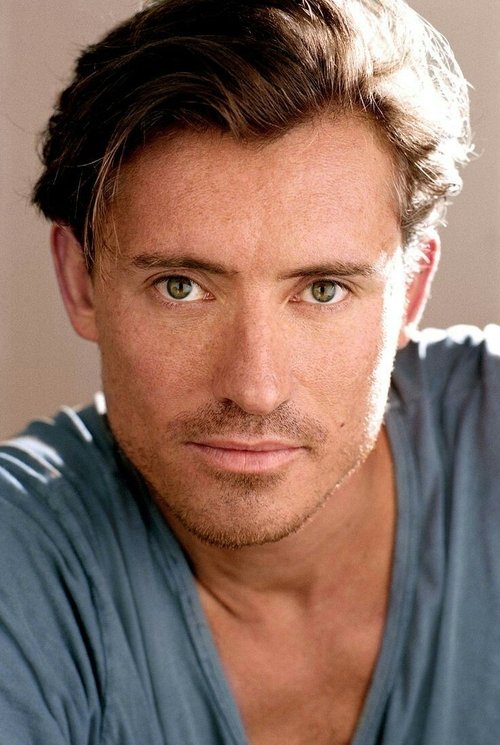 Caspar Zafer as Daniel