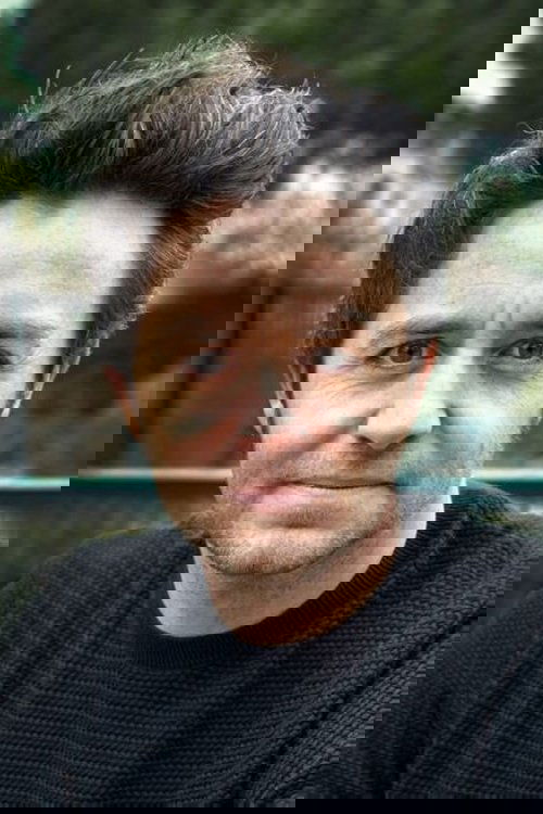 Julien Goetz as Raoul Rigault (voice)