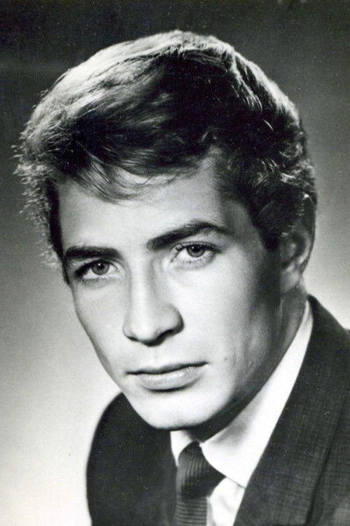 Yuri Kamorny as Lieutenant Kopylov