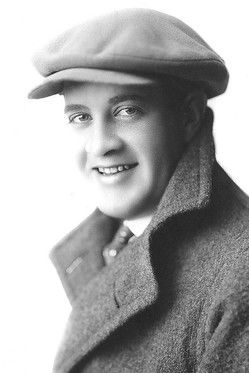 Jack Mower as Policeman (uncredited)