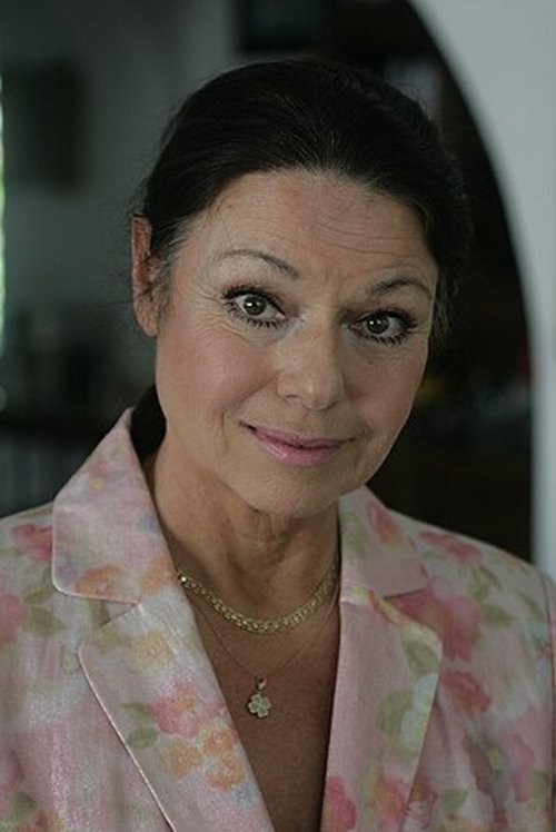 Eva Trejtnarová-Hudečková as Polly, Wassermannova dcera