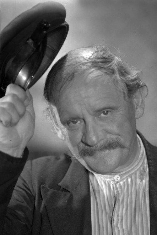 Konstanty Pągowski as Priest