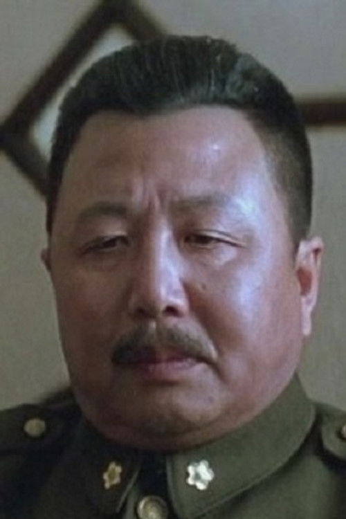Xuegong Lu as 卫立煌