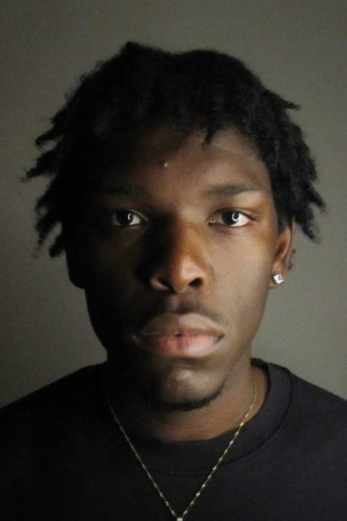 Jass Beki as Rowdy Student