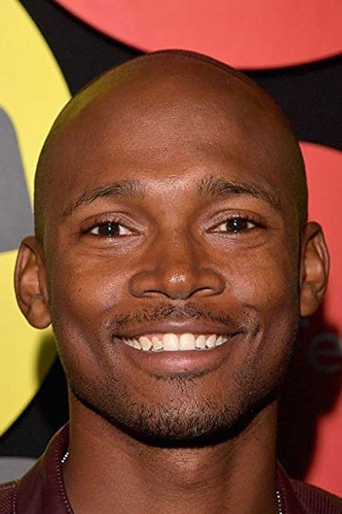 Sedale Threatt Jr. as Roy Lee 'Chucky' Mullins