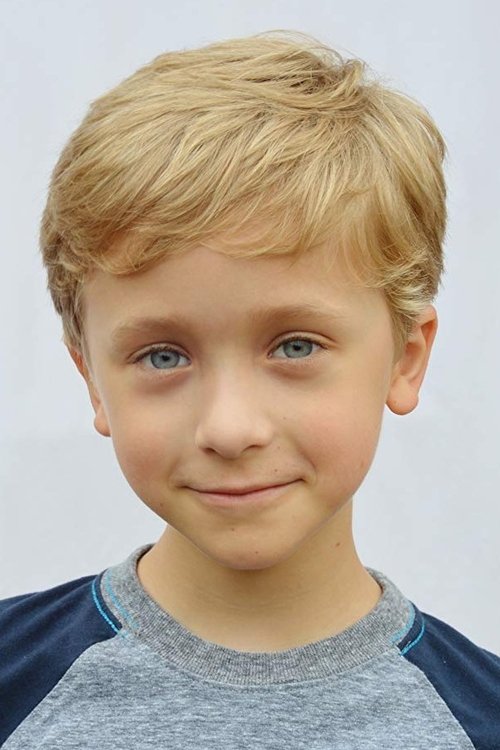 Finn Douglas as Xavier