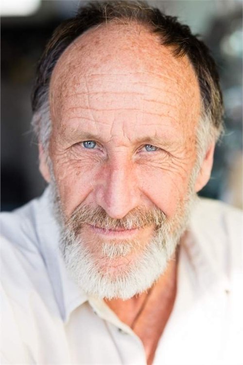 Ralph Johnson as Vagabond