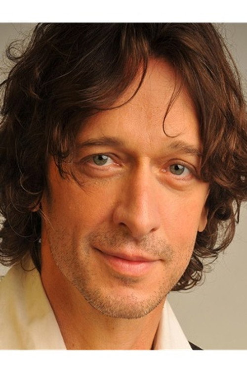 Israel Sasha Demidov as Max, Doctor