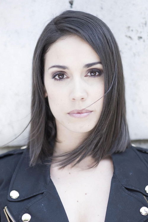 Selenia Orzella as Stella