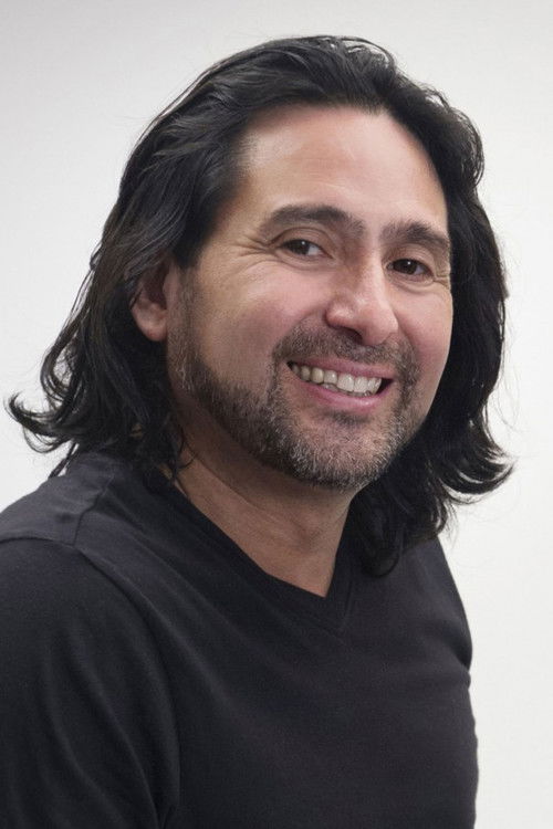 Orlando Arriagada as Voice