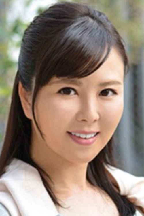 Touko Shirosaki as Izumi