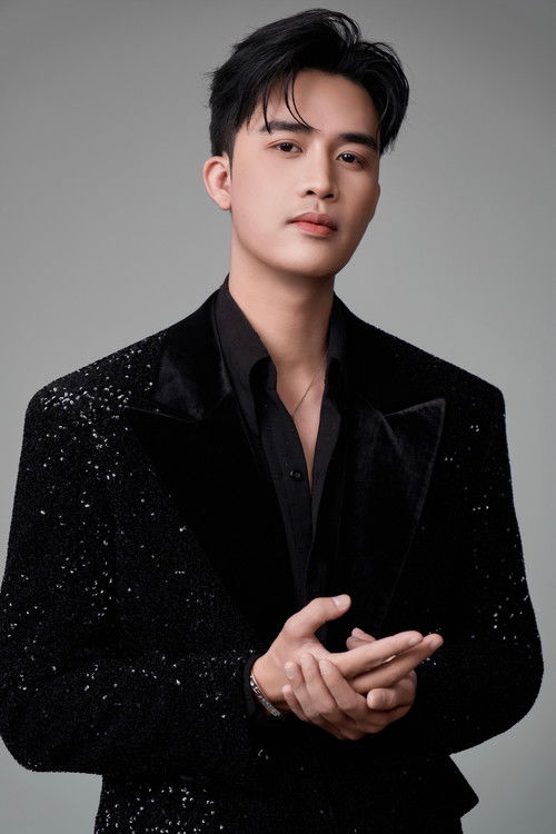 Trung Tuấn as Hầu Quan Huyện Lư