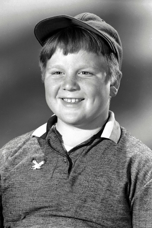 Robert 'Rusty' Stevens as Sonny Pollitt