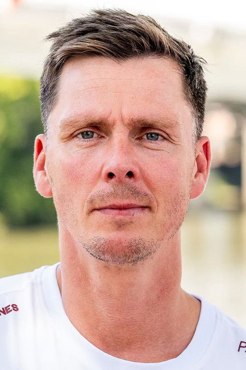 Hans Lindberg as Hamselv