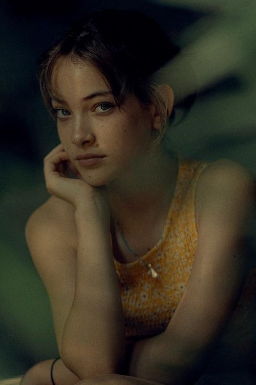 Leyla Smyrna Cabas as Fidan