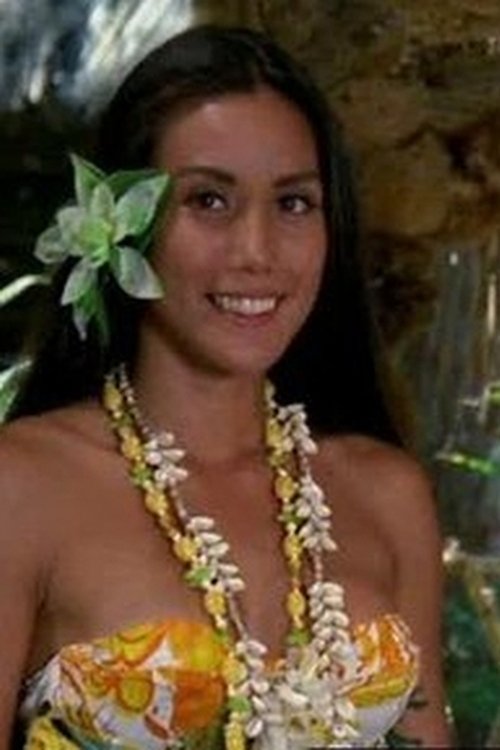 Kainowa Lauritzen as Ulla