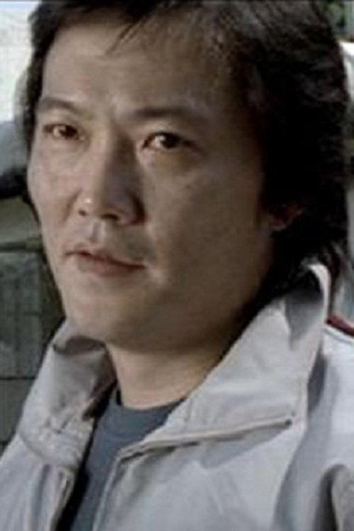 Wong Man-Shing as Angry TV antenna's owner