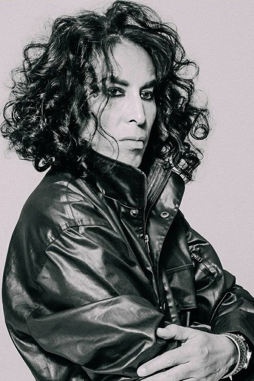 Amy Search as Driver Lori Ayam