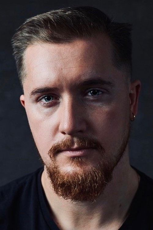 Frederik Carlsen as Jonas