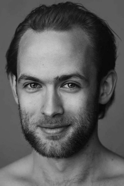 Ulrik Waarli Grimstad as Mathias