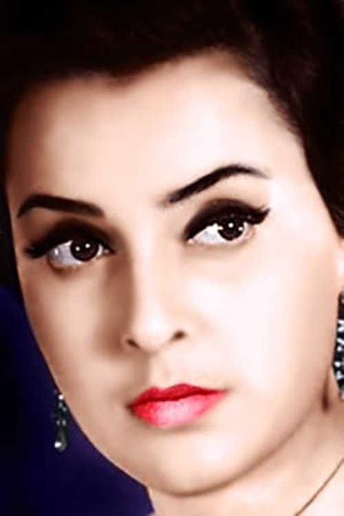 Nelli Kornienko as Джулия