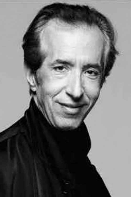 Konstantinos Tzoumas as Antonis