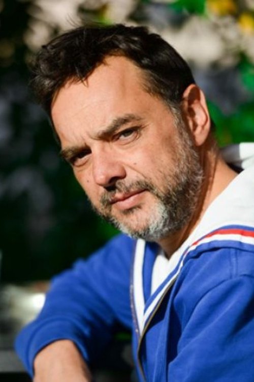 Sylvain Bolle-Reddat as Gilles