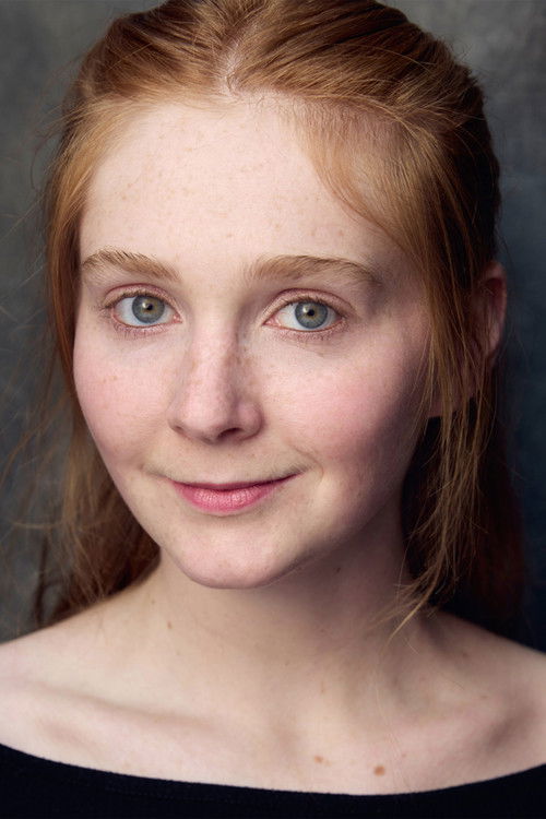 Saskia Axten as Alice