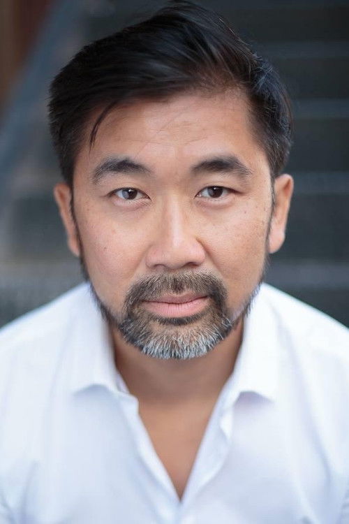 Fenton Li as Therapist