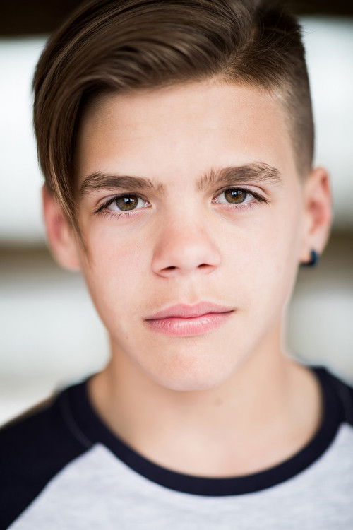 Xavier Dalpé as Membre du club Vinland