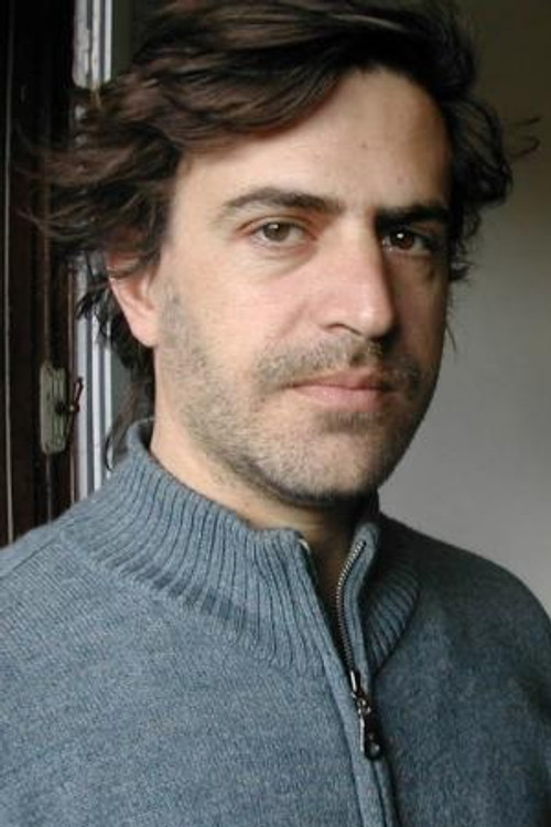 Gonzalo Delgado as Javier Belmonte