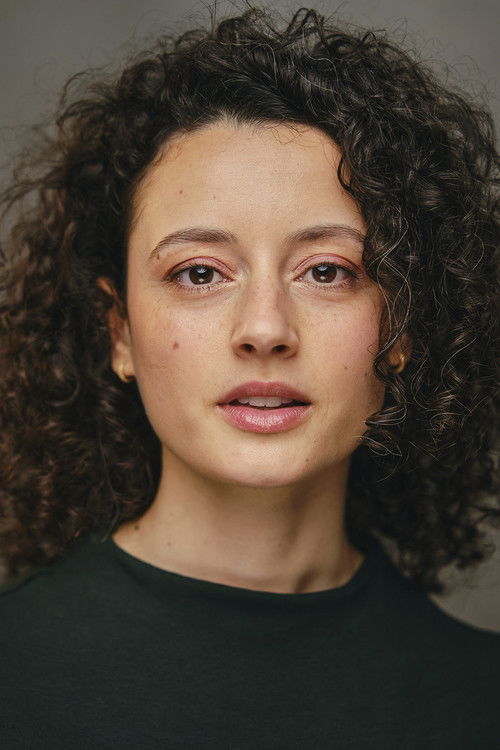 Diana Vaz as Rapariga Serpente