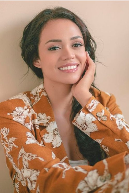 Mayra Goñi as Milagros