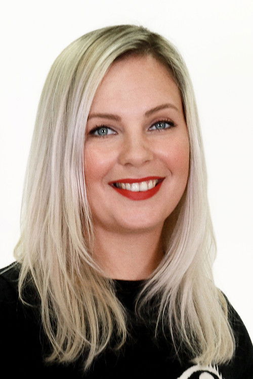 Johanna Wagrell as Marie