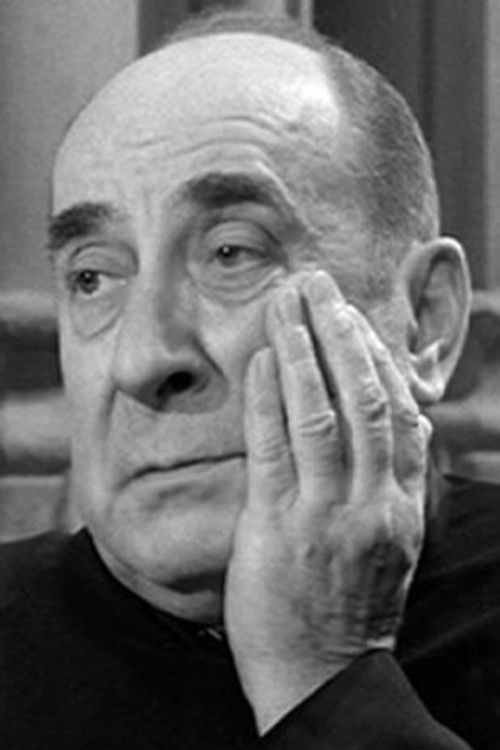 Richard Francœur as Hotel doorman