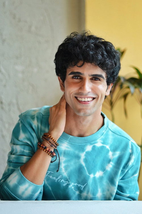 Gaurav Manwani as Varun