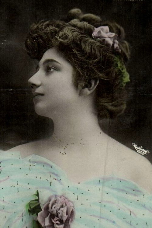 Jeanne Véniat as Mme Pitard